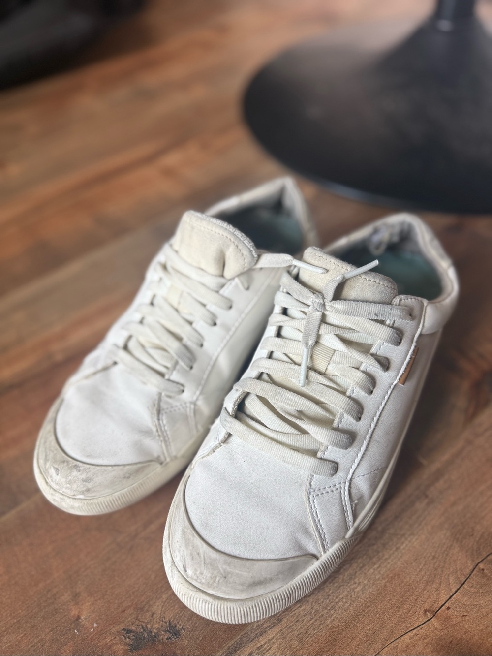 Dr. Scholl's Women's White Low-Top Sneakers